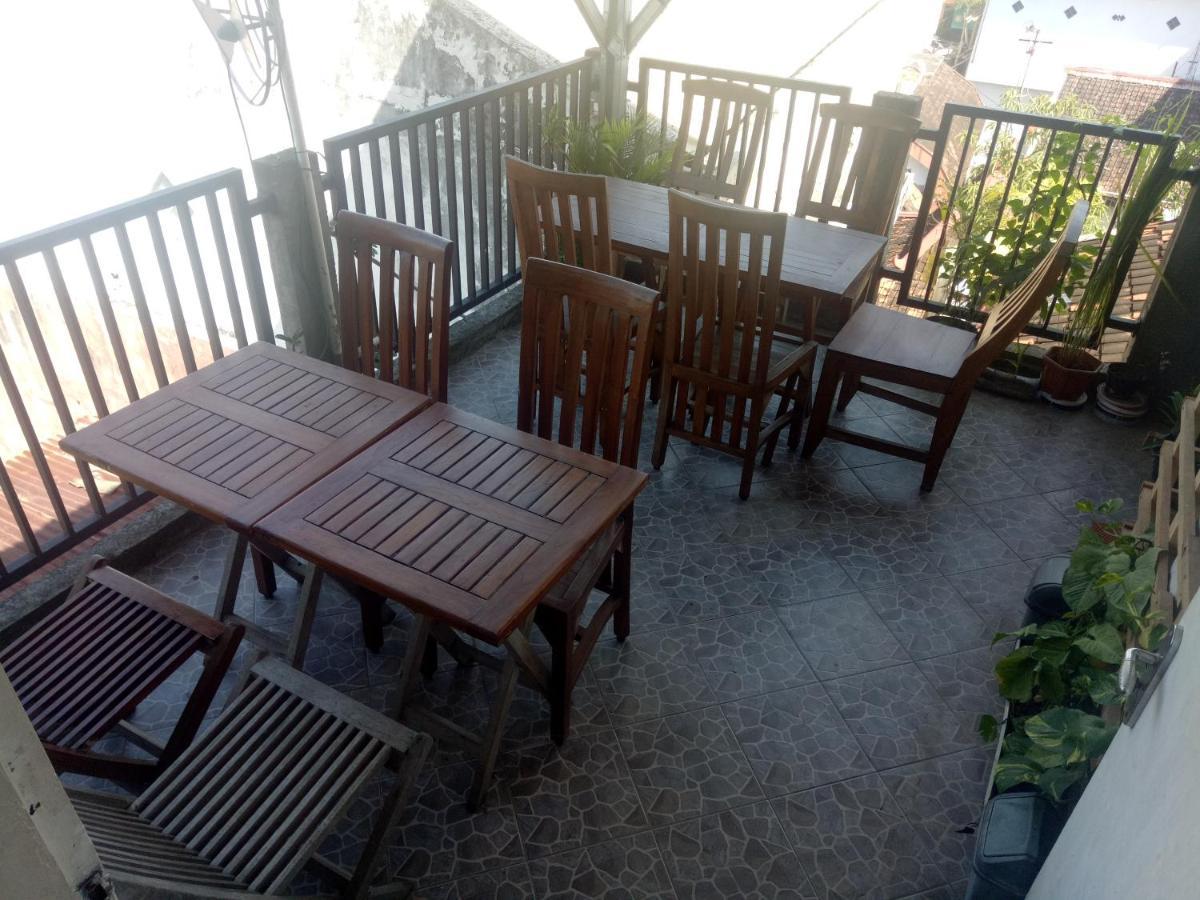 Losmen Fadel Malioboro Jogja Jogjacarta Exterior foto
