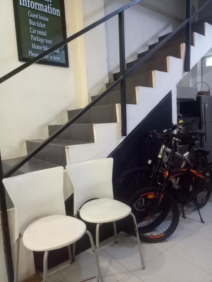 Losmen Fadel Malioboro Jogja Jogjacarta Exterior foto