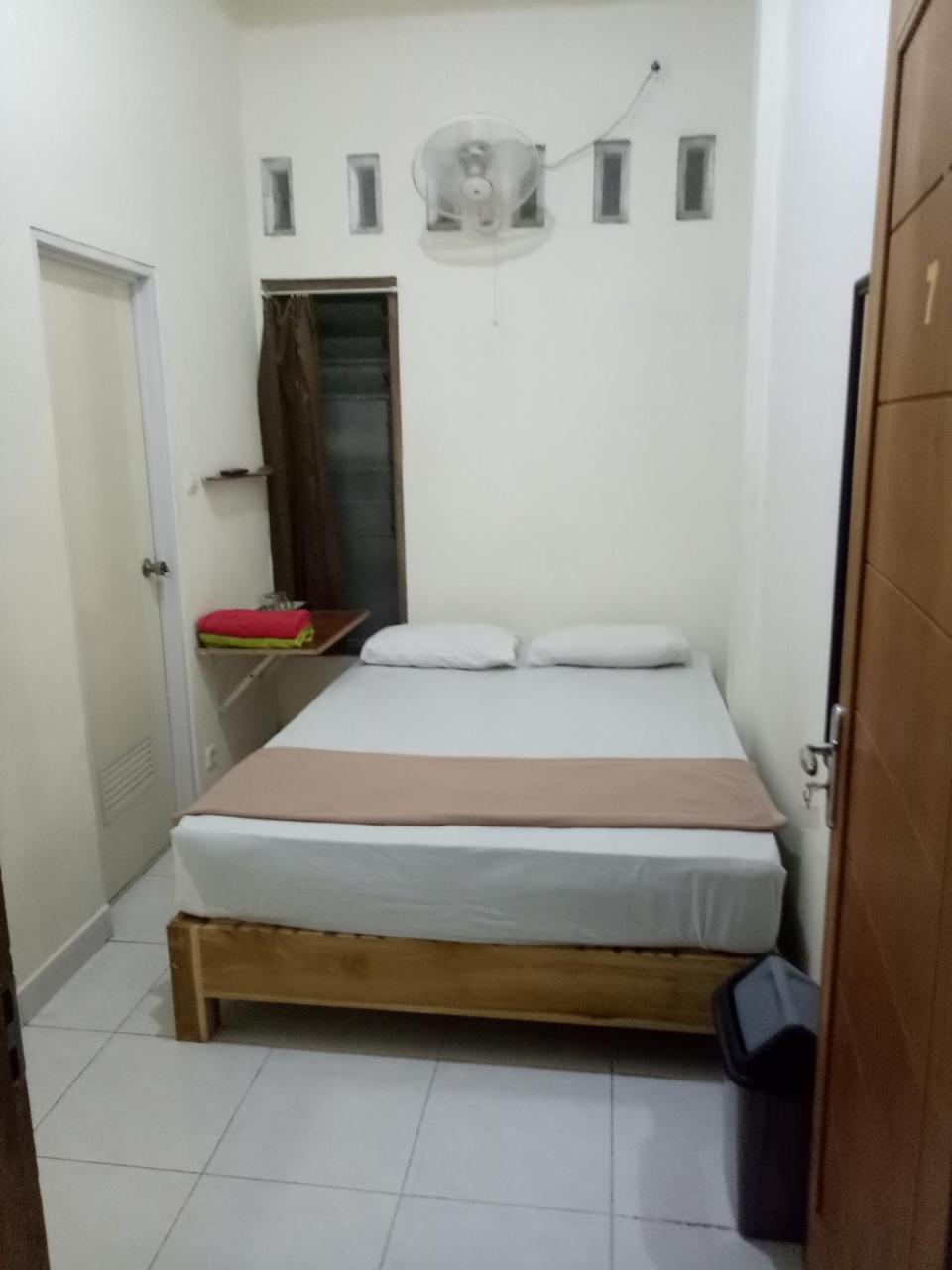 Losmen Fadel Malioboro Jogja Jogjacarta Exterior foto